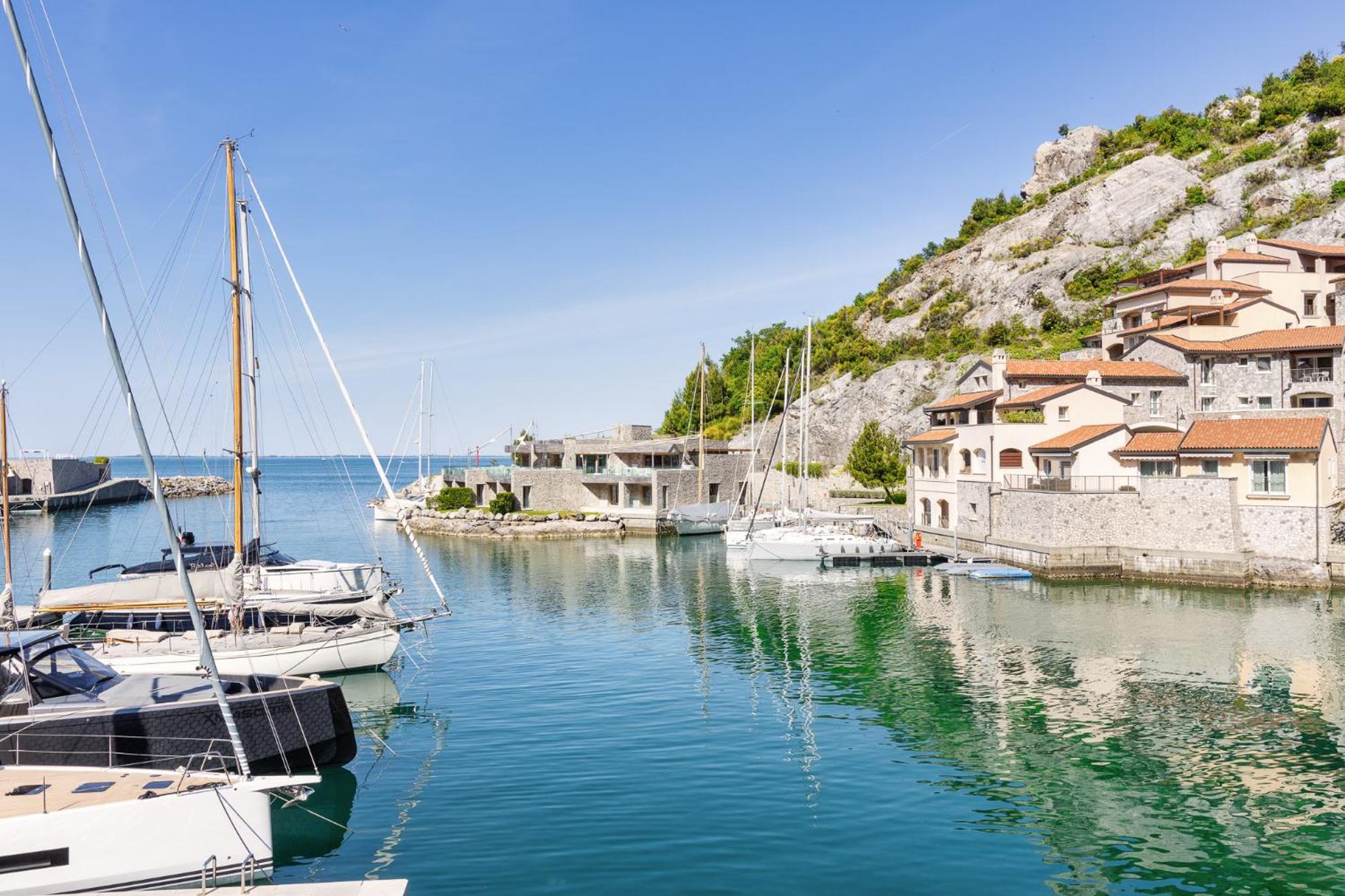 Portopiccolo Apartments Систиана Экстерьер фото