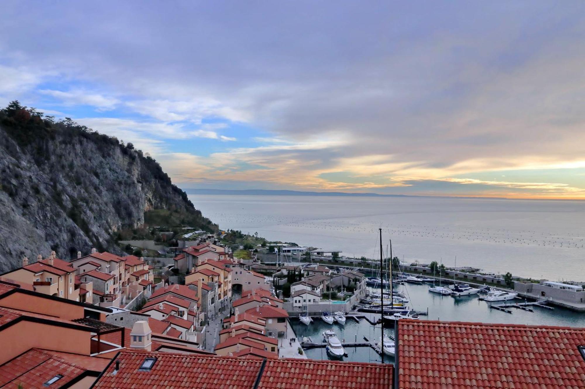 Portopiccolo Apartments Систиана Экстерьер фото