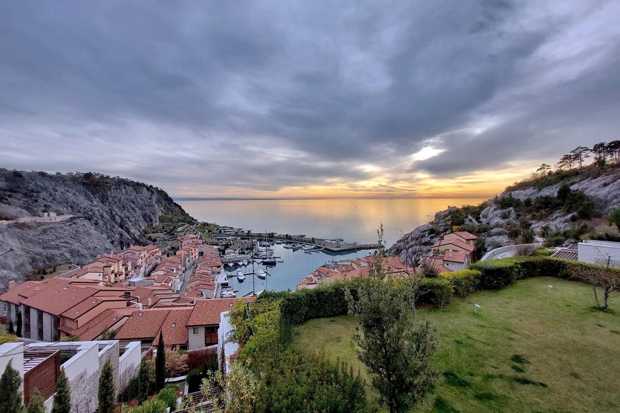 Portopiccolo Apartments Систиана Экстерьер фото