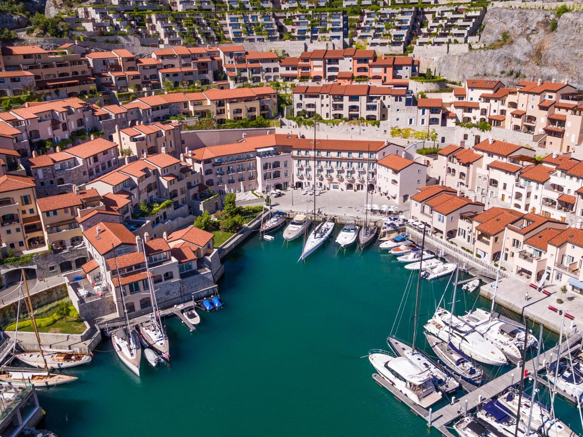 Portopiccolo Apartments Систиана Экстерьер фото