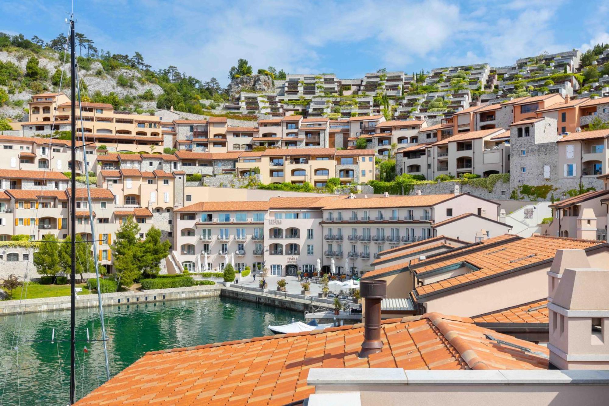 Portopiccolo Apartments Систиана Экстерьер фото