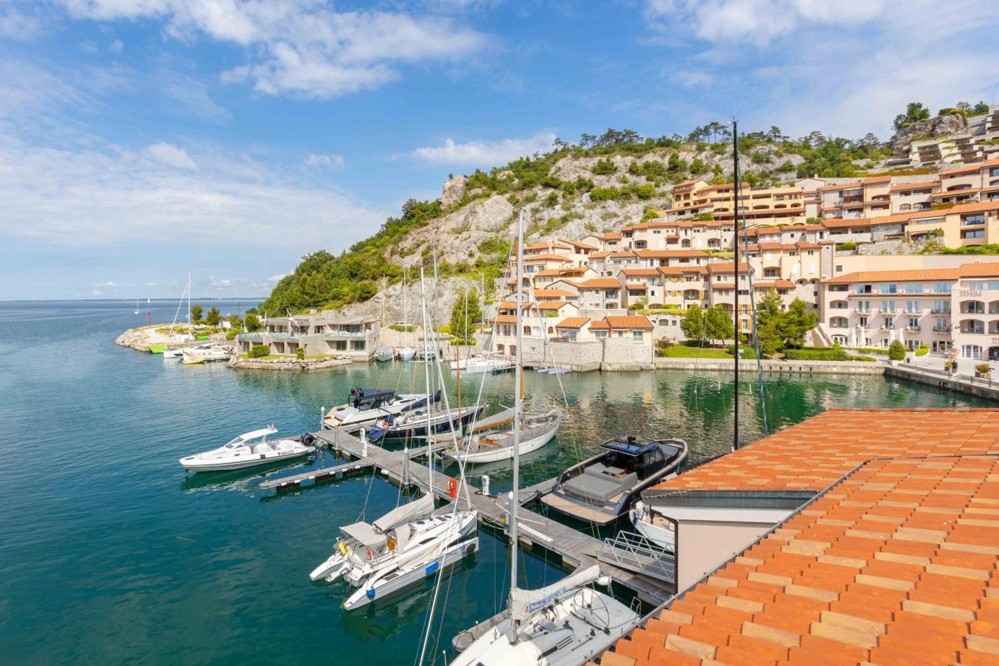 Portopiccolo Apartments Систиана Экстерьер фото