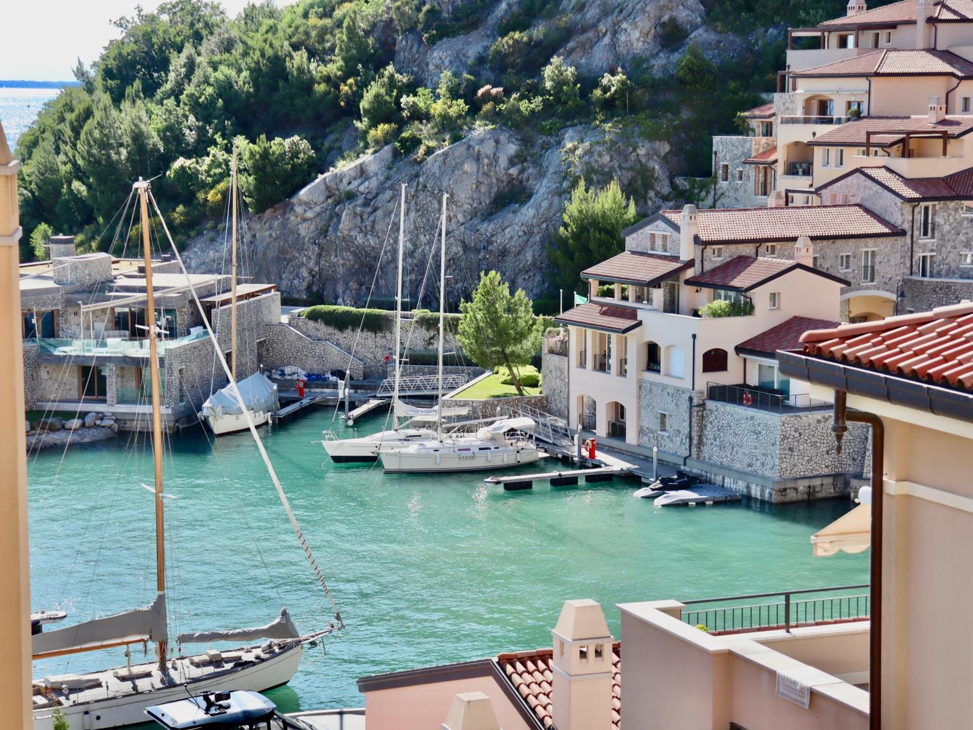 Portopiccolo Apartments Систиана Экстерьер фото