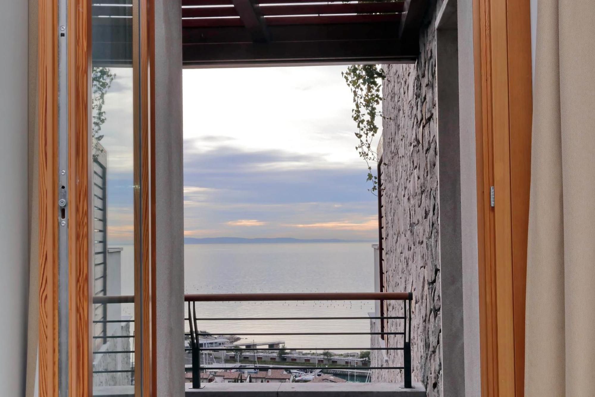 Portopiccolo Apartments Систиана Экстерьер фото
